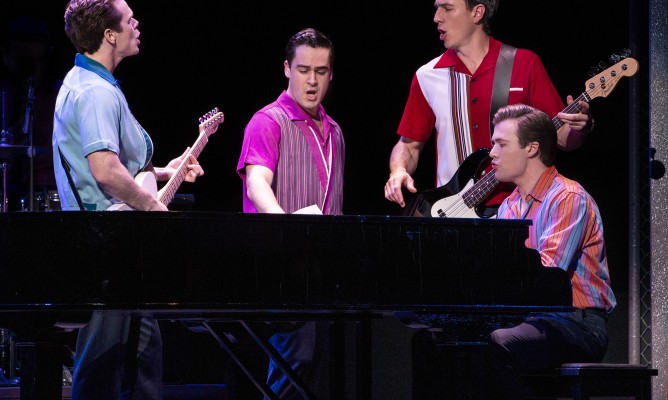 http://www.milkbarmag.com/2019/03/26/jersey-boys-the-review/