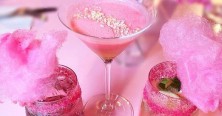 http://www.milkbarmag.com/2019/08/05/welcome-to-pink-the-restaurant/