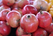 https://milkbarmag.com/2012/05/30/in-season-pomegranates/
