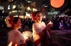 https://milkbarmag.com/2012/06/19/the-night-of-a-thousand-lights/