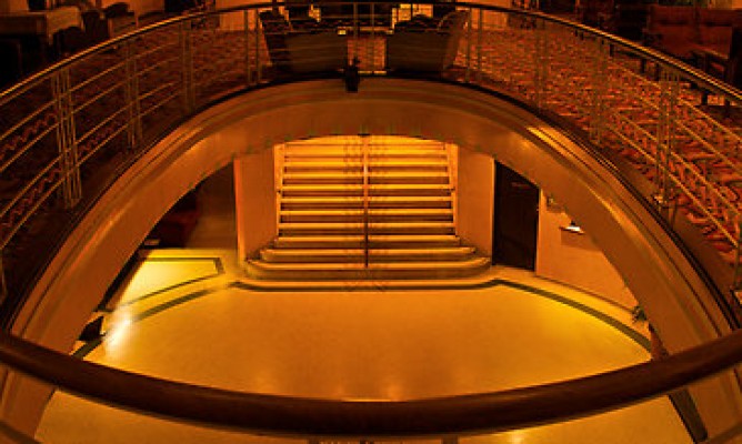 https://milkbarmag.com/2011/01/25/the-outstanding-astor/