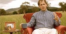 https://milkbarmag.com/2011/05/03/the-smell-of-beekeeping/