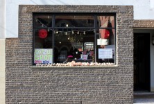 https://milkbarmag.com/2011/07/20/new-pop-up-shop-in-carlton/
