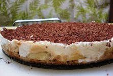 https://milkbarmag.com/2011/04/05/easy-as-baking-vegan-pie/