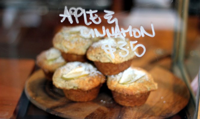 https://milkbarmag.com/2012/07/30/satchmos-den/