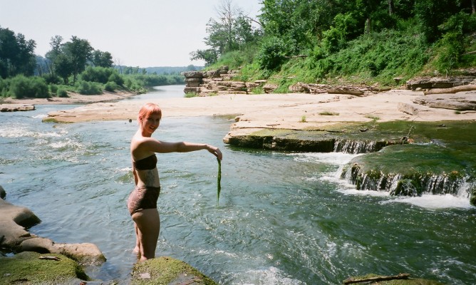 https://milkbarmag.com/2013/09/20/photographer-of-the-week-eleanor-bleier/