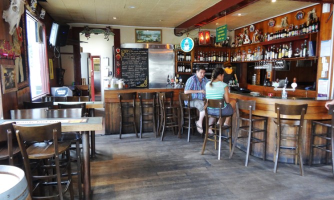 https://milkbarmag.com/2014/01/21/barbecue-with-all-the-fixins-comes-to-collingwood/