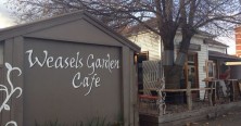 https://milkbarmag.com/2014/07/22/weasels-garden-cafe/