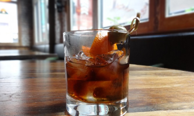 https://milkbarmag.com/2014/09/15/casa-mariol-vermut-negre/
