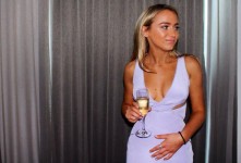 https://milkbarmag.com/2014/11/24/rent-a-dress-au/